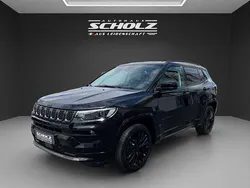 Solid black Gebraucht 2023 Jeep Compass SUV | 39.990 €