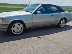 Silber Gebraucht 1994 Mercedes E320 Cabrio | 23.000 €
