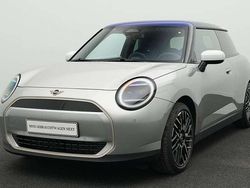 Grau Gebraucht 2024 Mini Cooper Favoured Kleinwagen | 27.861 € (Fairer Preis)