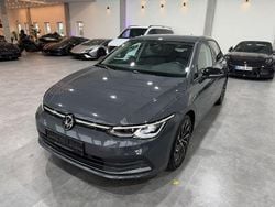 Grau Gebraucht 2022 VW Golf VIII Active Limousine | 22.999 € (Fairer Preis)