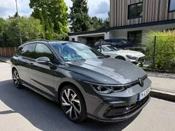 Grau Gebraucht 2022 VW Golf VIII R-line Kombi | 25.999 € (Guter Preis)