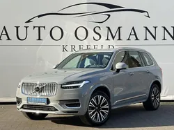 Vapour grey / metallic Gebraucht 2024 Volvo XC90 Core SUV | 59.500 € (Superpreis)