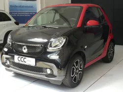 Schwarz Gebraucht 2018 Smart ForTwo Cabrio Cabrio | 17.290 € (Etwas zu teuer)