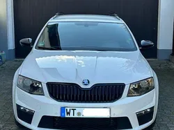 Weiß Gebraucht 2015 Skoda Octavia RS Kombi | 10.500 € (Guter Preis)