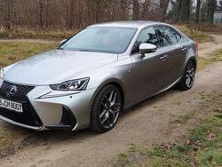Gebraucht 2017 Lexus IS300h Sport Line Limousine | 26.500 € (Etwas zu teuer)