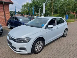 Silber Gebraucht 2018 VW Polo Comfortline Limousine | 11.490 € (Etwas zu teuer)