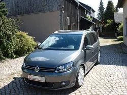 Grau Gebraucht 2015 VW Touran Cup Van / Kleinbus | 16.980 € (Guter Preis)