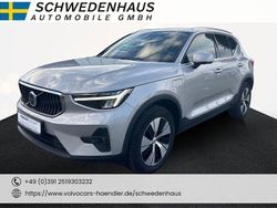 Silber Gebraucht 2022 Volvo XC40 Plus SUV | 31.900 € (Fairer Preis)