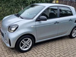 Grau Gebraucht 2020 Smart ForFour Electric Drive Limousine | 7.777 € (Fairer Preis)