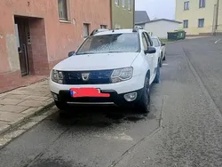 Weiß Gebraucht 2017 Dacia Duster SUV | 10.000 € (Teuer)