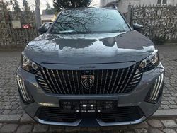 Grau Gebraucht 2024 Peugeot 2008 Allure SUV | 20.499 € (Superpreis)