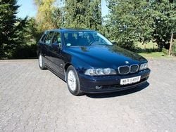 Blau Gebraucht 2001 BMW 520 Kombi | 9.990 €