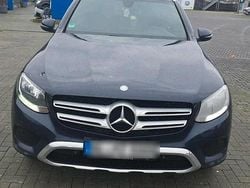 Blau Gebraucht 2016 Mercedes GLC220 Limousine | 19.000 € (Superpreis)