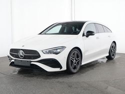 Polarweiss Gebraucht 2024 Mercedes CLA200 Shooting Brake AMG Kombi | 33.850 €