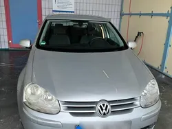Silber Gebraucht 2005 VW Golf V Kleinwagen | 3.250 € (Fairer Preis)