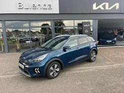 Blau Gebraucht 2020 Kia Niro Spirit SUV | 21.970 € (Etwas zu teuer)