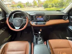 Grau Gebraucht 2017 Toyota RAV4 Executive SUV | 20.800 € (Fairer Preis)