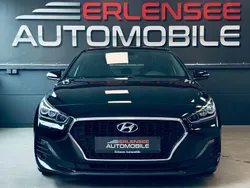 Schwarz Gebraucht 2018 Hyundai i30 Passion Plus Limousine | 12.490 € (Fairer Preis)