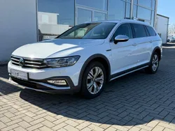 Weiß Gebraucht 2023 VW Passat Alltrack Kombi | 32.330 € (Guter Preis)