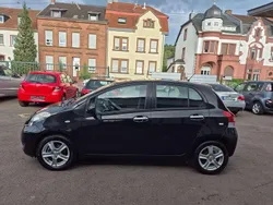 Night time black Gebraucht 2012 Toyota Yaris Cool Kleinwagen | 6.500 € (Fairer Preis)