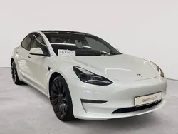 Pearl white multicoat Gebraucht 2021 Tesla Model 3 Performance Limousine | 30.690 € (Fairer Preis)