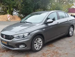 Grau Gebraucht 2016 Fiat Tipo Limousine | 7.999 € (Guter Preis)