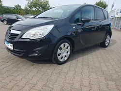 Schwarz Gebraucht 2011 Opel Meriva Design Edition Van / Kleinbus | 6.499 € (Fairer Preis)
