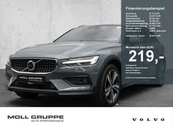 Thunder grey / metallic Gebraucht 2023 Volvo V60 CC Plus Kombi | 35.970 € (Guter Preis)