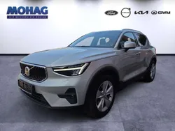 Silber Gebraucht 2024 Volvo XC40 Core SUV | 35.480 € (Guter Preis)