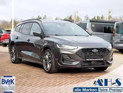Magnetic grau Gebraucht 2023 Ford Focus ST-Line Kombi | 26.590 € (Fairer Preis)