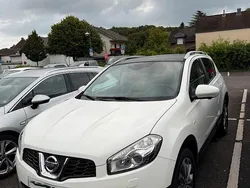 Weiß Gebraucht 2012 Nissan Qashqai SUV | 9.500 € (Etwas zu teuer)