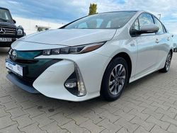 Weiß Gebraucht 2019 Toyota Prius Plug-in Hybrid Kleinwagen | 17.400 € (Fairer Preis)
