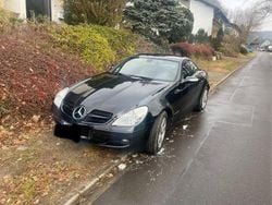 Schwarz Gebraucht 2008 Mercedes SLK200 Cabrio | 10.500 € (Fairer Preis)