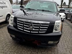 Schwarz Gebraucht 2009 Cadillac Escalade SUV | 19.000 € (Etwas zu teuer)