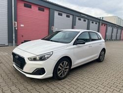 Weiß Gebraucht 2019 Hyundai i30 YES! Limousine | 9.900 € (Fairer Preis)