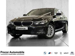 Schwarz Gebraucht 2022 BMW 320 Advantage Limousine | 30.990 € (Fairer Preis)