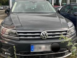 Grau Gebraucht 2018 VW Tiguan SUV | 27.500 €