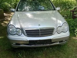 Silber Gebraucht 2001 Mercedes C180 Kombi | 1.000 €