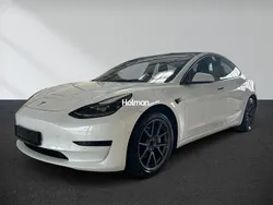 Weiß Gebraucht 2021 Tesla Model 3 Standard Range Plus Limousine | 21.646 € (Fairer Preis)