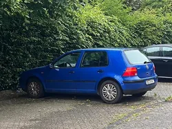 Blau Gebraucht 1998 VW Golf IV Limousine | 600 € (Guter Preis)