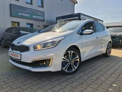 Weiß Gebraucht 2016 Kia Ceed Platinum Limousine | 13.490 € (Fairer Preis)
