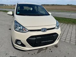Gelb Gebraucht 2014 Hyundai i10 Intro Edition Kleinwagen | 5.500 € (Fairer Preis)