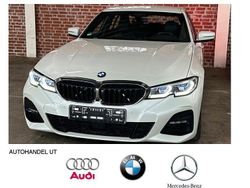 Mineralweiss Gebraucht 2019 BMW 330 M Sport Limousine | 36.900 € (Etwas zu teuer)