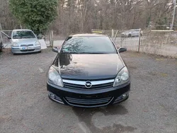 Schwarz Gebraucht 2005 Opel Astra GTC Edition Limousine | 1.700 € (Guter Preis)