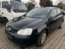 Black magic perleffekt Gebraucht 2006 VW Golf V Trendline Kleinwagen | 1.050 € (Superpreis)
