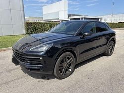 Moonlightbluemetallic Gebraucht 2021 Porsche Cayenne SUV | 69.885 € (Guter Preis)