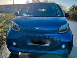 Blau Gebraucht 2020 Smart ForTwo Electric Drive Coupé | 9.150 € (Fairer Preis)