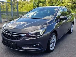 Grau Gebraucht 2016 Opel Astra Dynamic Kombi | 9.300 € (Guter Preis)
