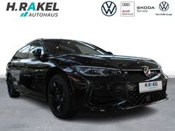 Schwarz Neu 2025 VW Passat R-line Limousine | 56.980 € (Teuer)