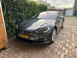 Grau Gebraucht 2017 Tesla Model S Kleinwagen | 25.950 € (Guter Preis)